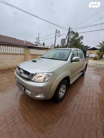 מודעת רכב טויוטה היילקס ויגו