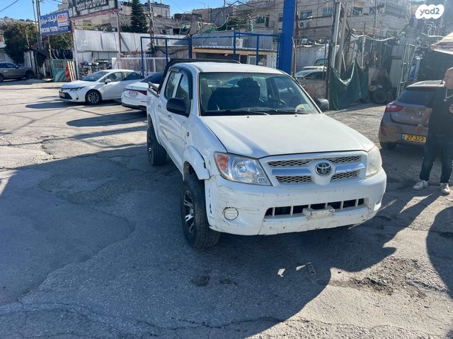 מודעת רכב טויוטה היילקס