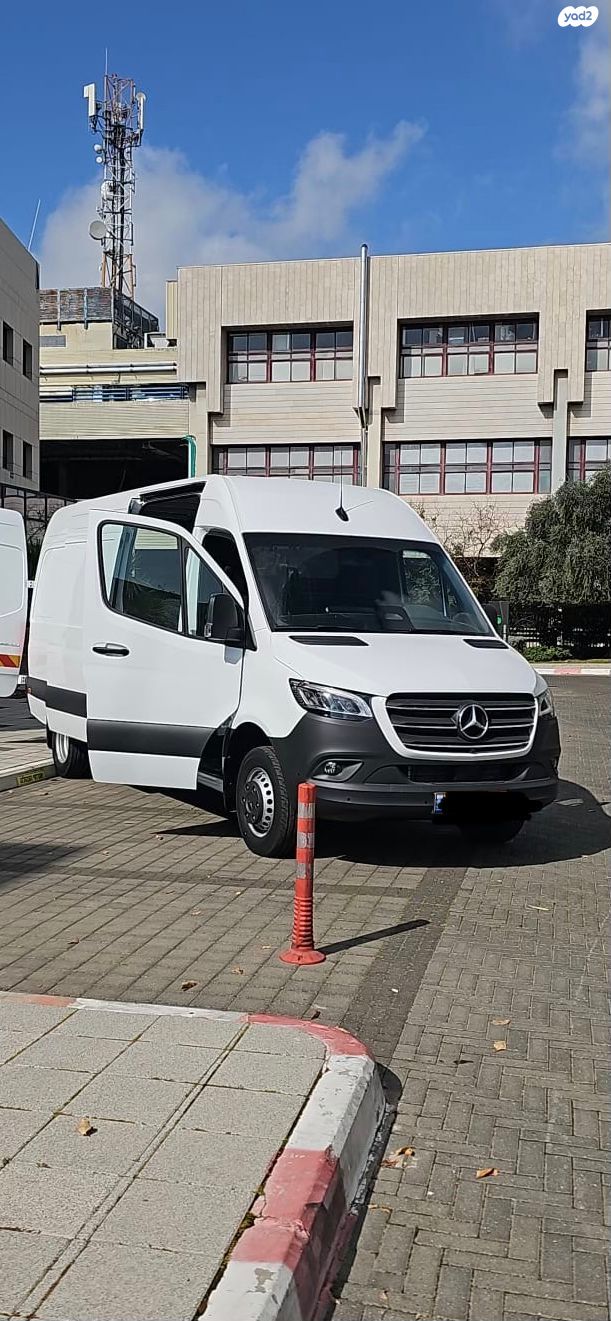 מודעת רכב מרצדס-בנץ ספרינטר