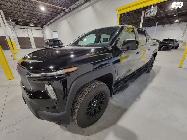 מודעת רכב שברולט סילברדו EV