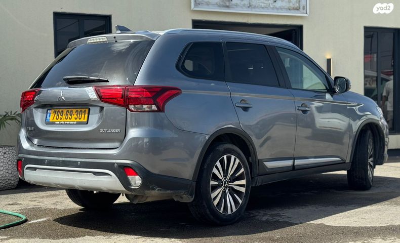 מודעת רכב מיצובישי אאוטלנדר 1