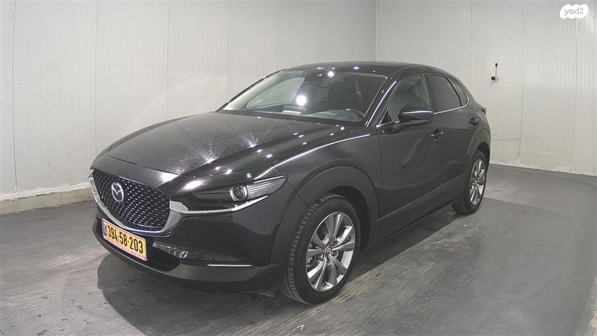 מודעת רכב מאזדה CX-30