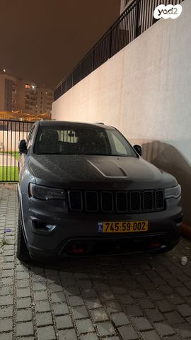 מודעת רכב ג'יפ גרנד צ'ירוקי