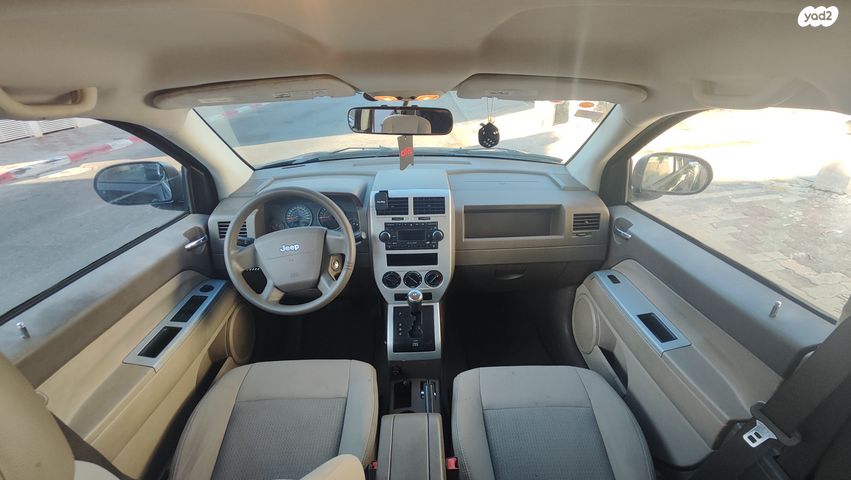 מודעת רכב ג'יפ קומפאס 1