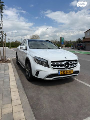 מודעת רכב מרצדס-בנץ GLA