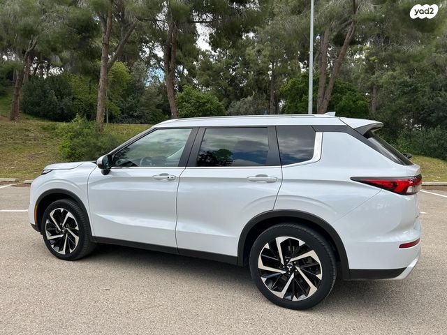 מודעת רכב מיצובישי אאוטלנדר 2