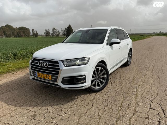 מודעת רכב אאודי Q7