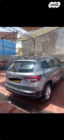 מודעת רכב סקודה קארוק