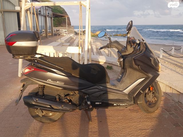 מודעת רכב קימקו דאון-טאון 350