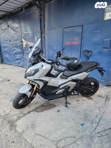 מודעת רכב הונדה X-ADV750