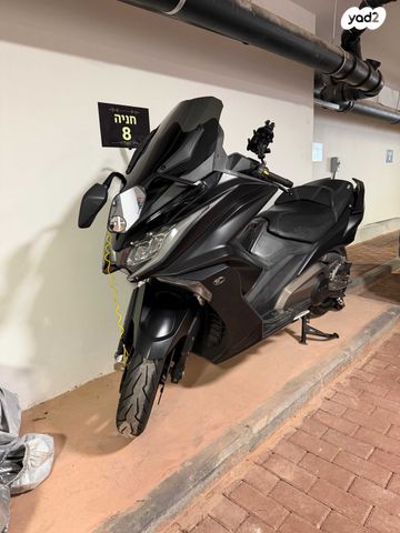 מודעת רכב קימקו AK 550