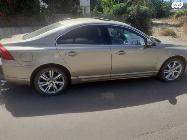 feedItemObj.data.row_1