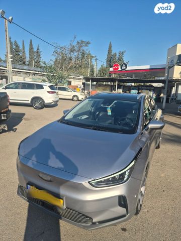 מודעת רכב ג׳ילי Geometry C