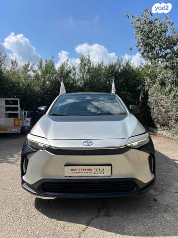 מודעת רכב טויוטה bZ4X