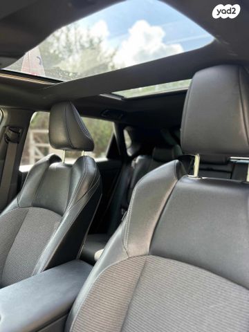 מודעת רכב טויוטה bZ4X 2