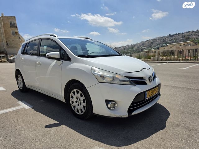 מודעת רכב טויוטה ורסו