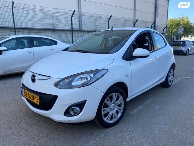 מודעת רכב מאזדה 2