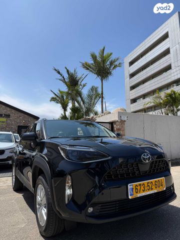 מודעת רכב טויוטה יאריס קרוס 1