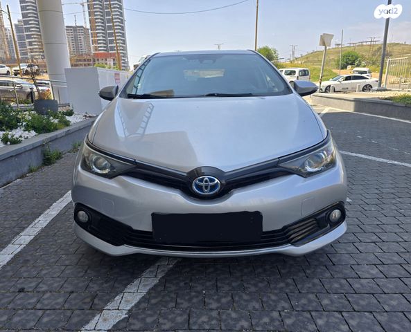 מודעת רכב טויוטה אוריס 2