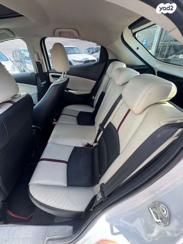 מודעת רכב מאזדה 2 2