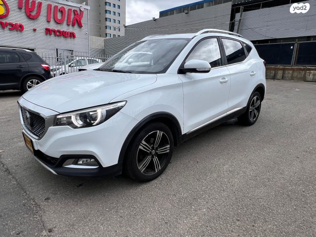 מודעת רכב אם ג'י ZS