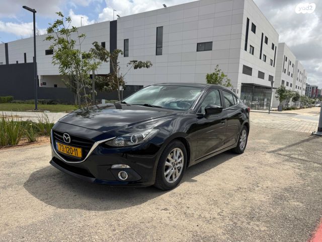 מודעת רכב מאזדה 3