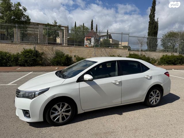 מודעת רכב טויוטה קורולה