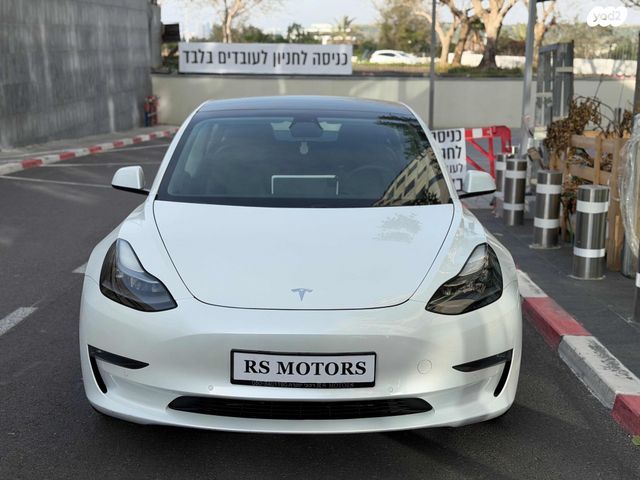 מודעת רכב טסלה מודל 3 1