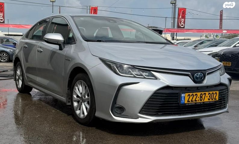 מודעת רכב טויוטה קורולה 1