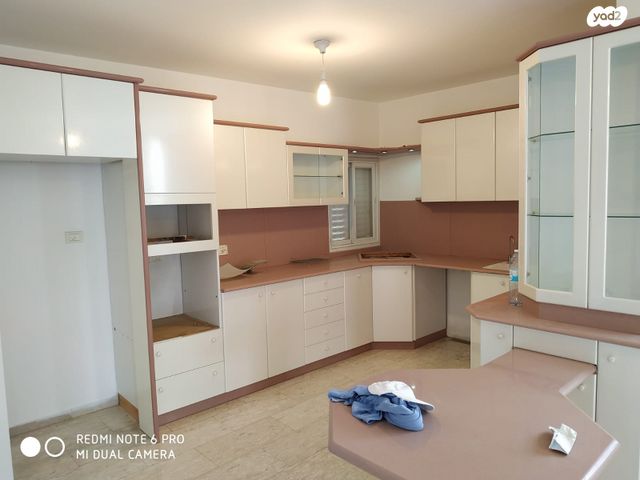 נפתלי הרץ אימבר 8