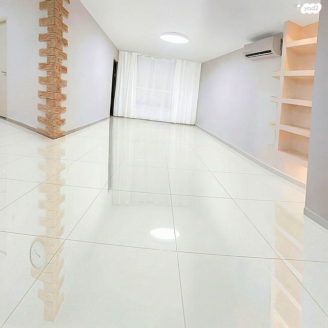 אברהם שפירא 23