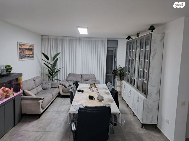 יצחק שמיר 16