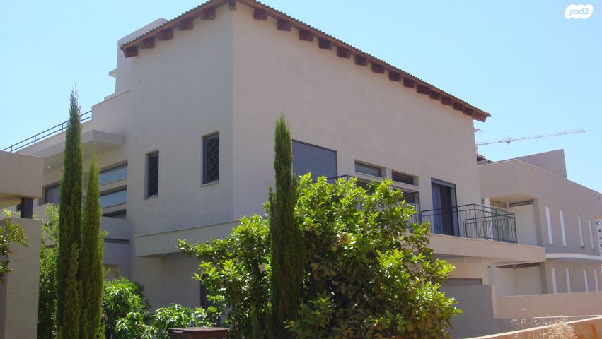 יורדי הסירה 11