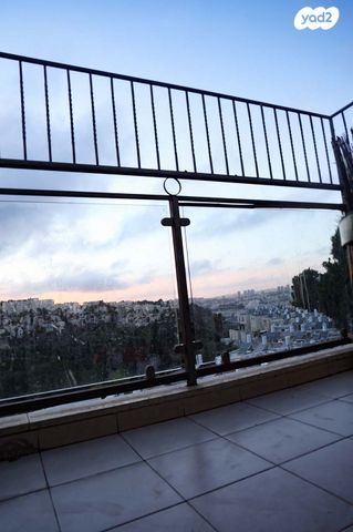 משה יוסטמן 18