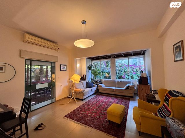 שושנת הכרמל 7