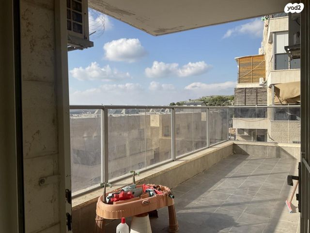 נריה הנביא 6