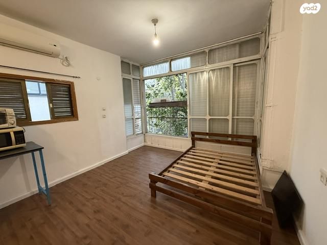 הרב יצחק ידידיה פרנקל 63