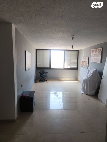 יחזקאל בן בוזי 23