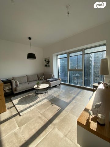 דרך מנחם בגין 150