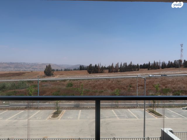 יצחק שמיר 143