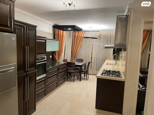 מיכאל אנג'לו 8