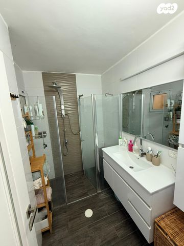 ד"ר נחום ניר 10