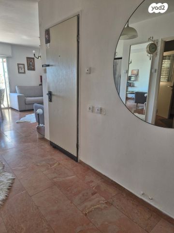 אבשלום חביב 104