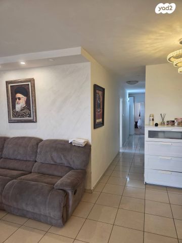 יונתן בן עוזיאל 53