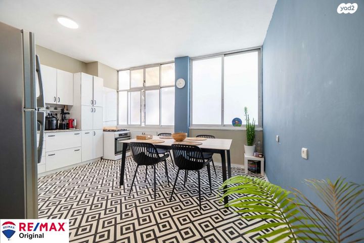 מודעת נכס, חרוזים, רמת גן