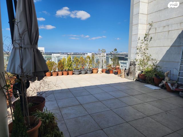 מודעת נכס, מעיין, נופרים, ראש העין