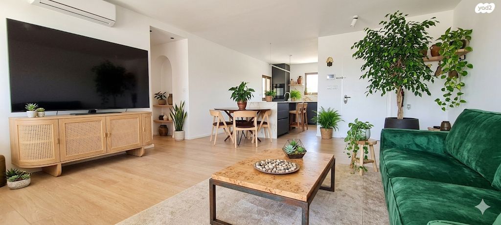 הגוש הגדול, רמת אביב החדשה, נופי ים