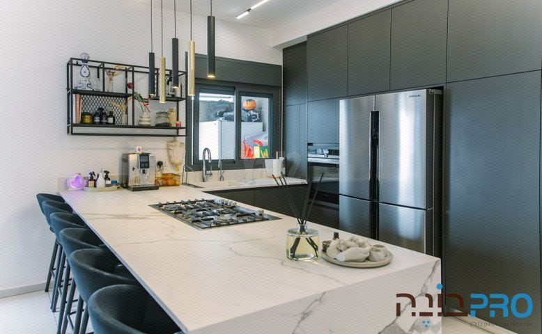אורנה פורת