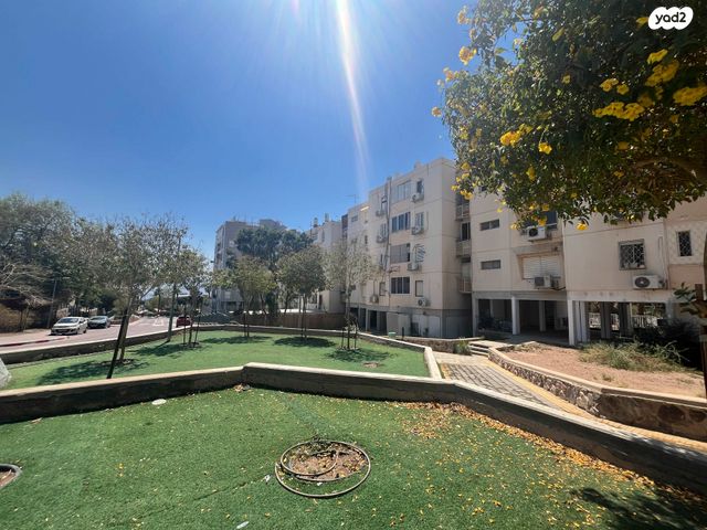 צאלים, מערב 1