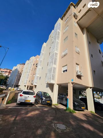 נאות בגין, לב יבנה